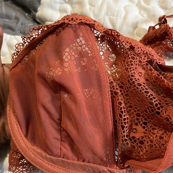 • Victoria’s Secret Bralette Lace Halter Rusty Orange - Picture 10 of 14